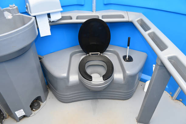 Best Portable toilet rental cost  in Oblong, IL
